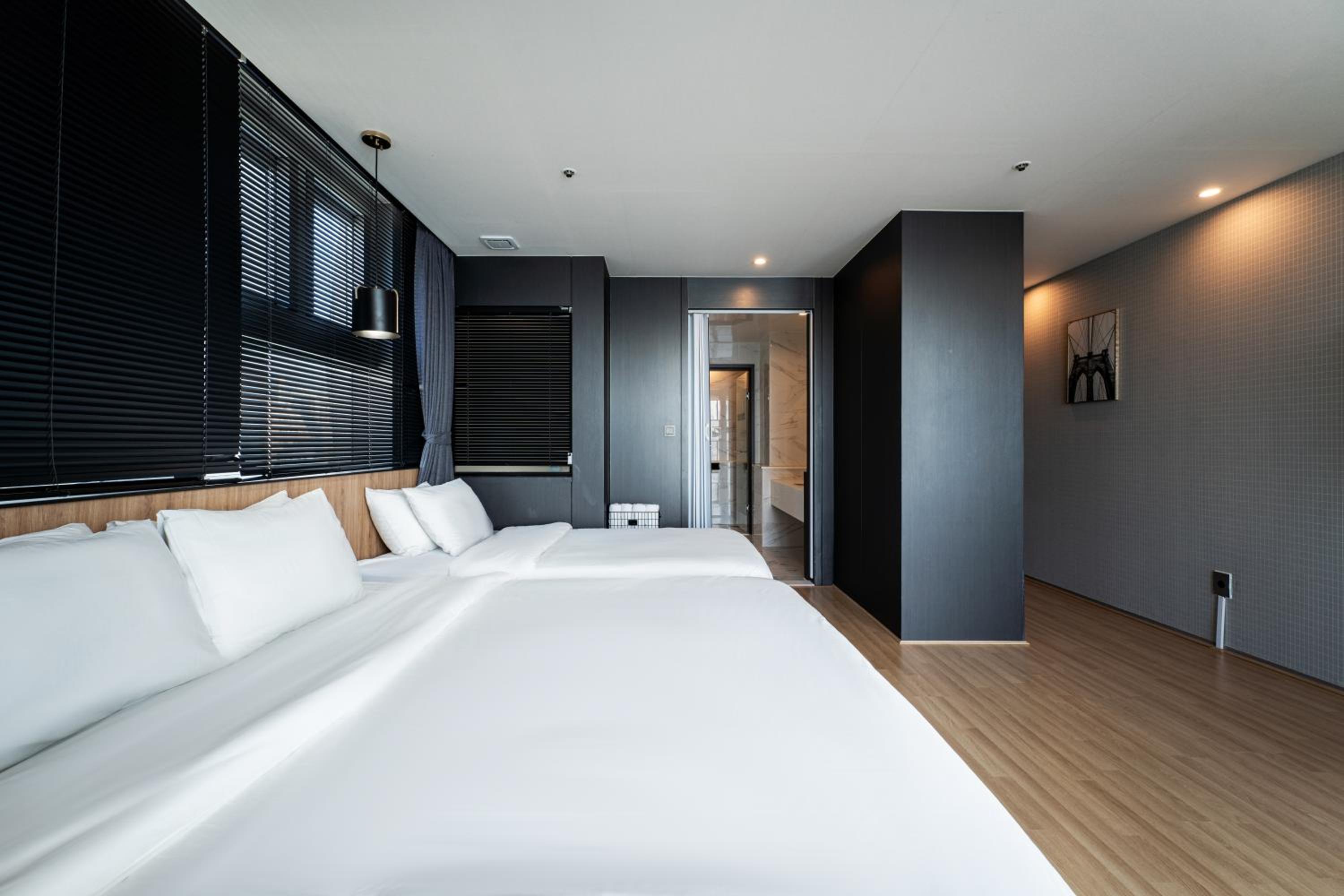 Gwangalli Gray 193 Hotel 5/50