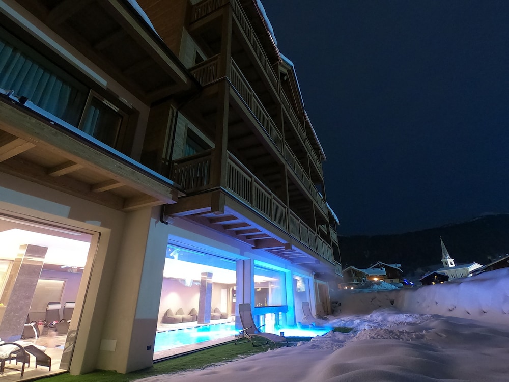 Francesin Hotel 7/79
