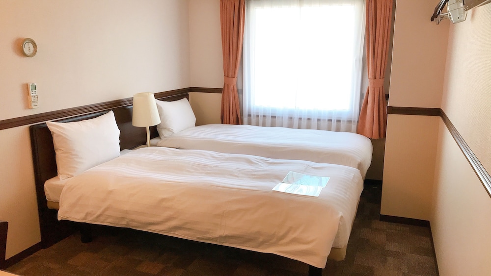 Toyoko Inn Osaka Itami Kuko 10/58