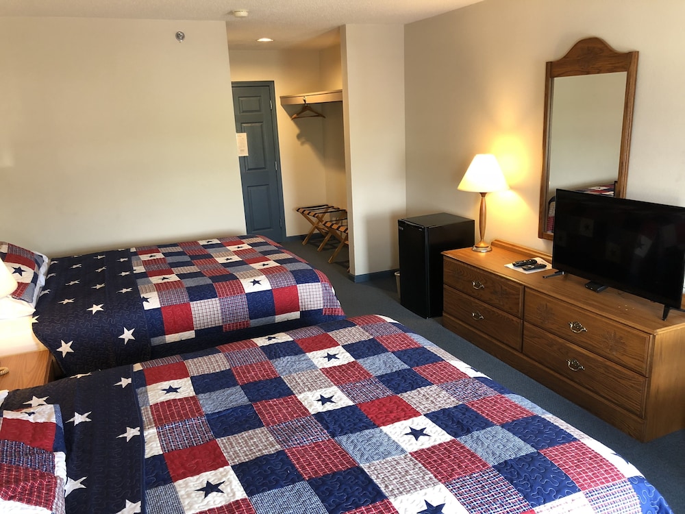 Nappanee Inn 10/31