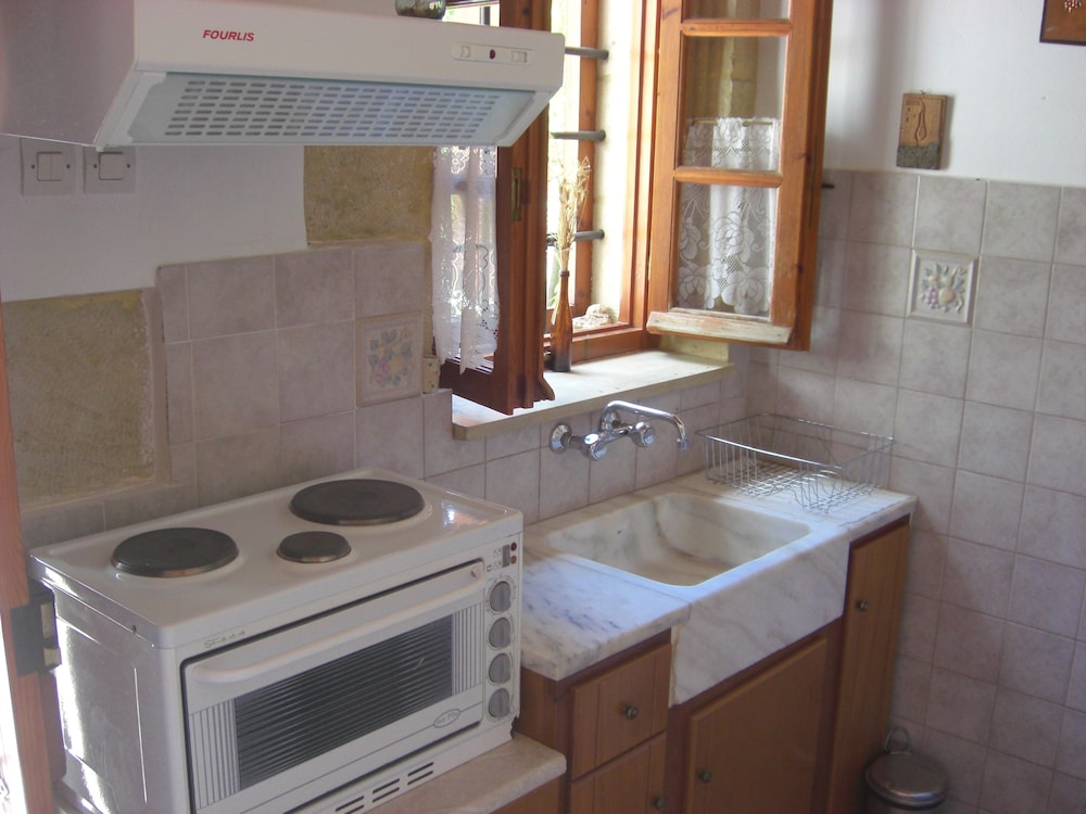 Patriko Traditional Residence 47/50