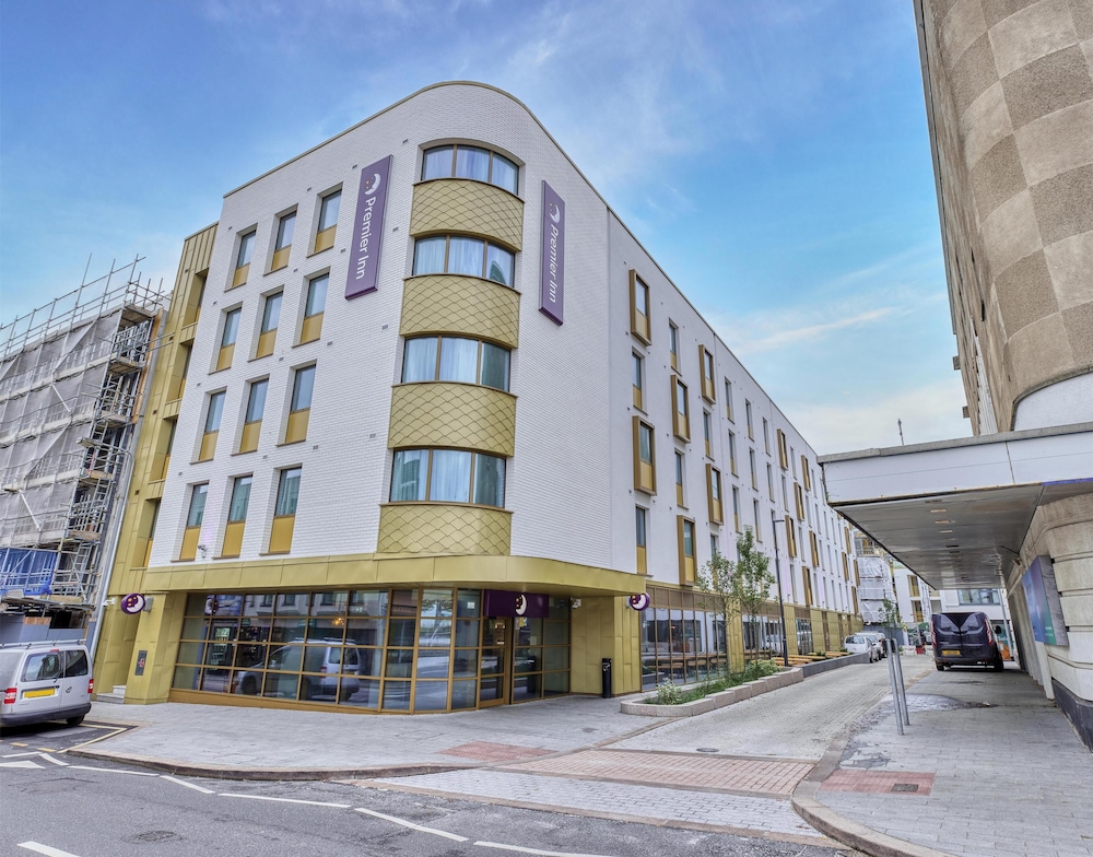 Premier Inn Jersey St Helier (Bath Street) 39/44