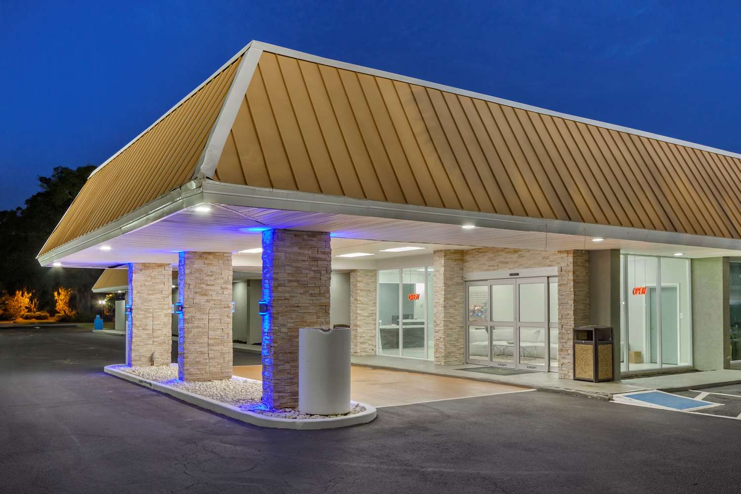 Quality Inn and Suites Pawleys Island SC 11/14