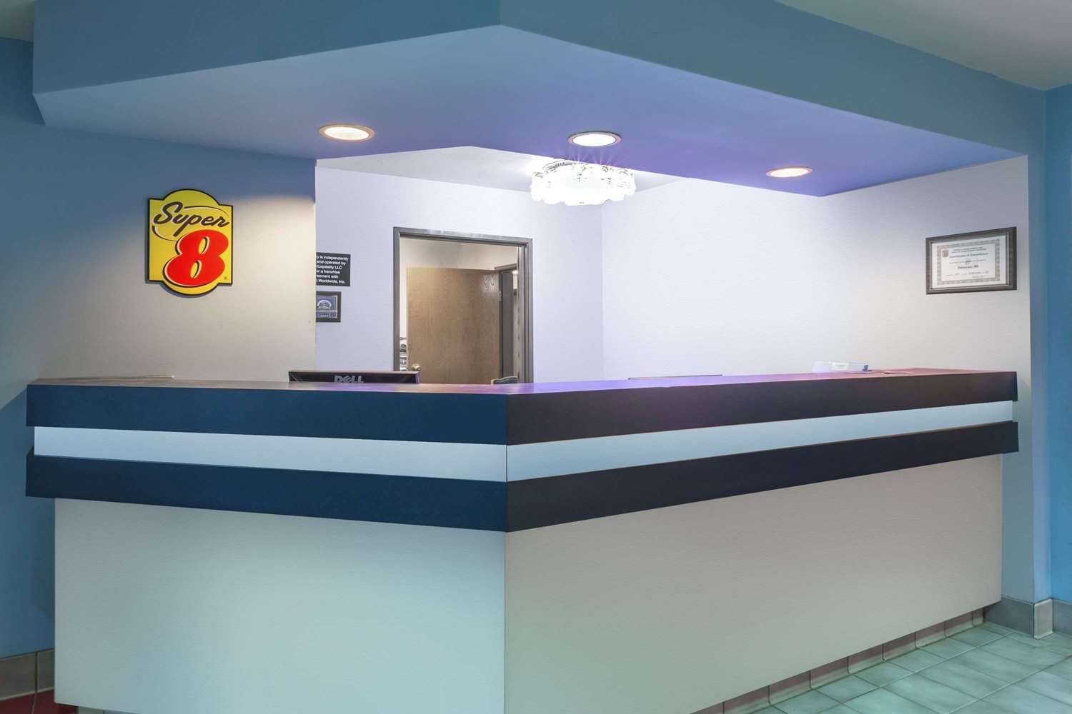 Delavan Inn and Suites 5/13