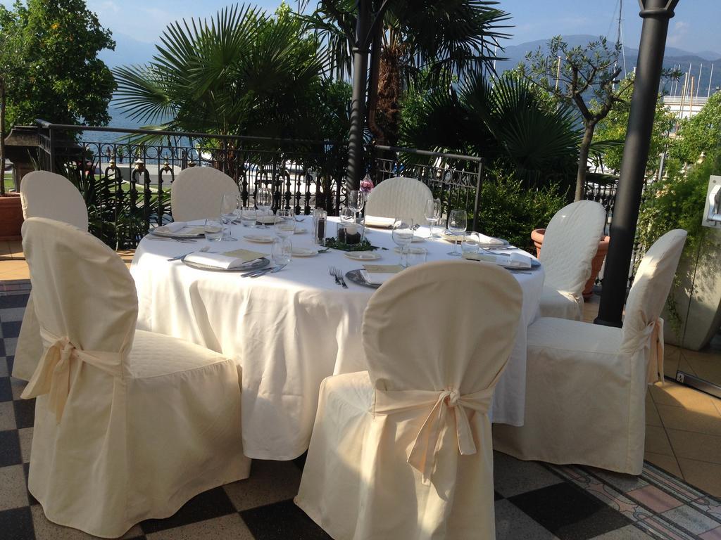 CAMIN HOTEL LUINO 23/30