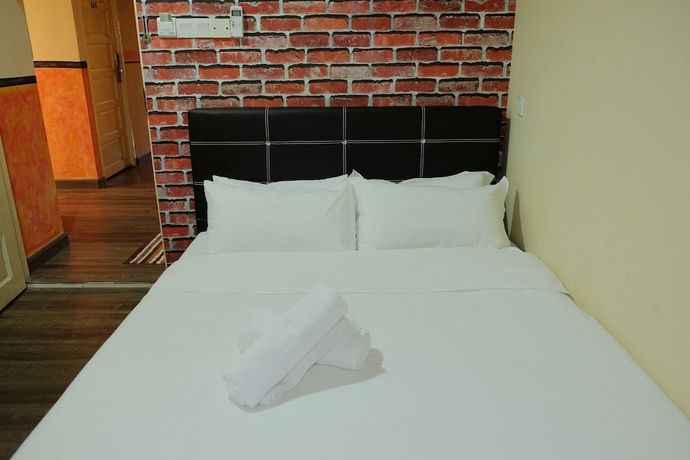 Natol Motel L.A 34/50