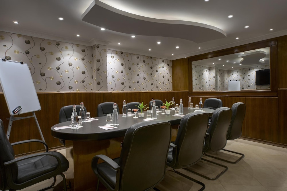 Radisson Goa Candolim Hotel 72/84