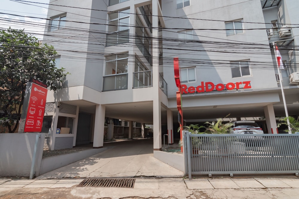 RedDoorz @ Dago Pojok 3 1/43