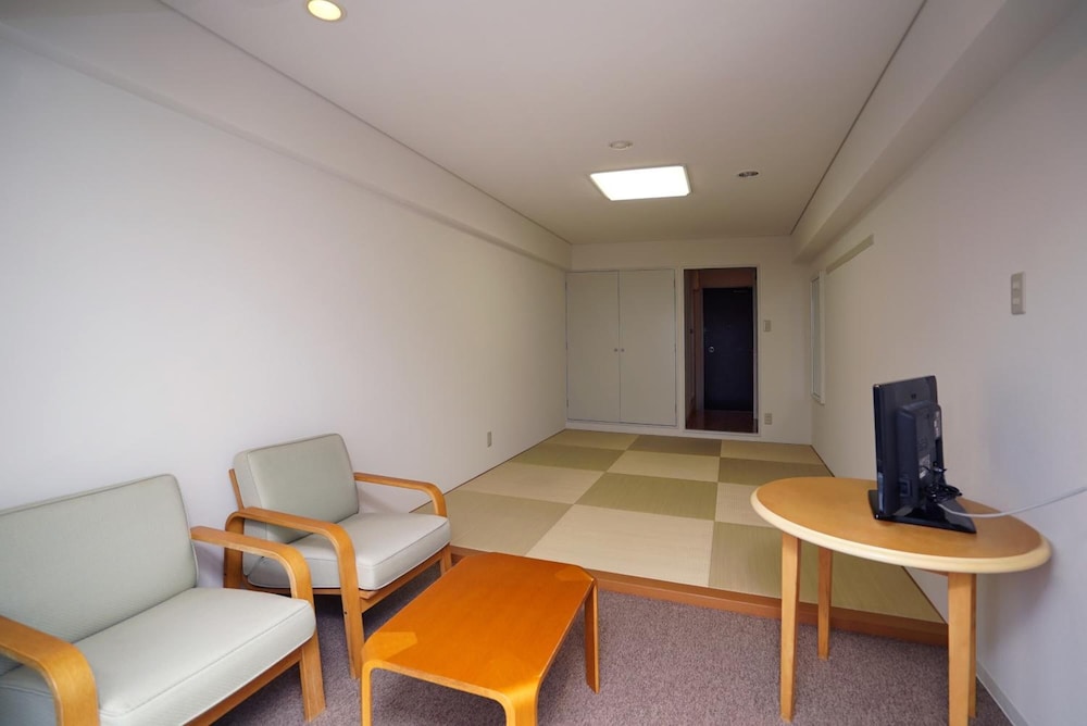 Tobi Hostel And Apartments 14/23