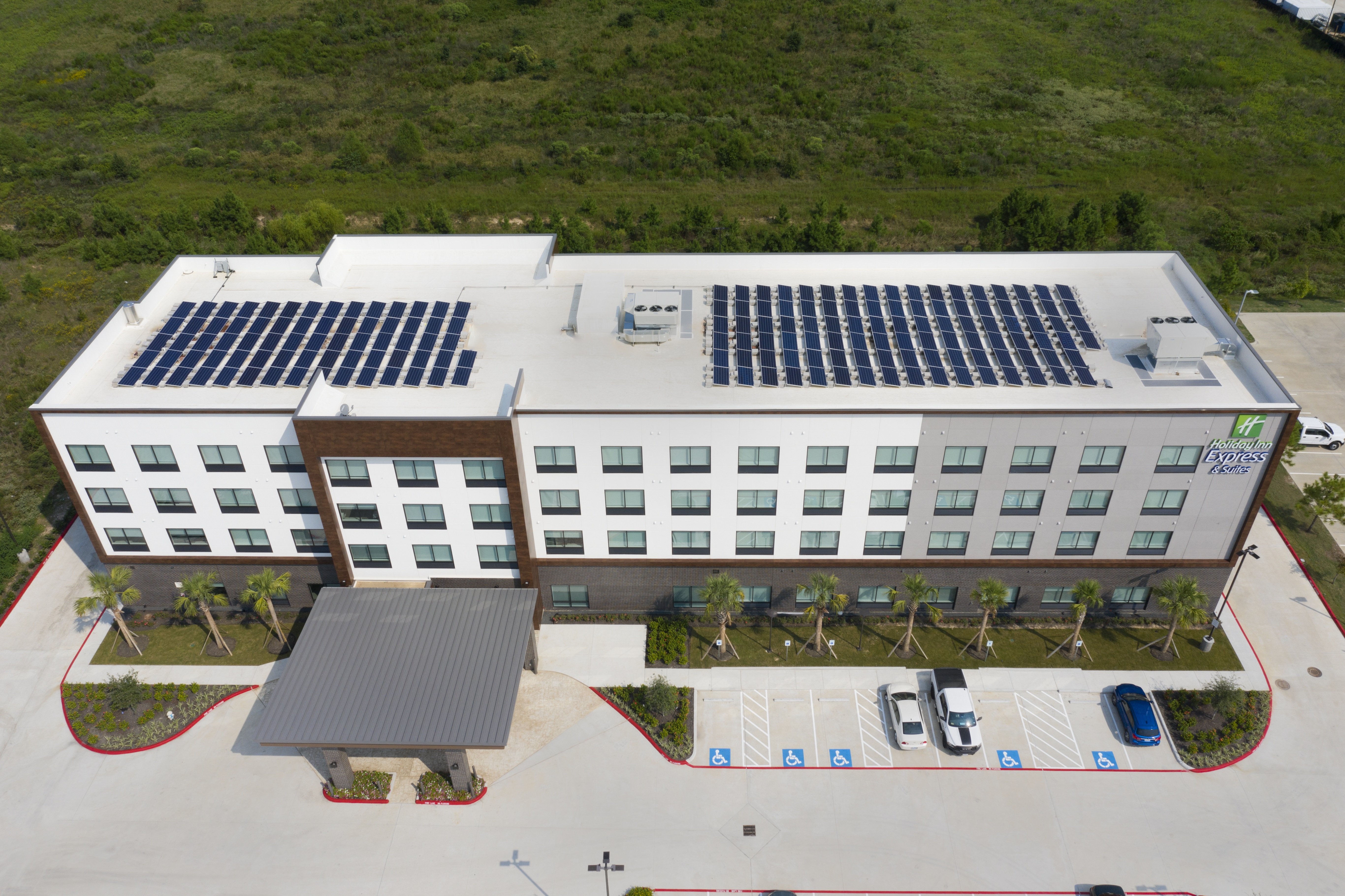 Holiday Inn Express and Suites Houston North Woodlands Area 4/70