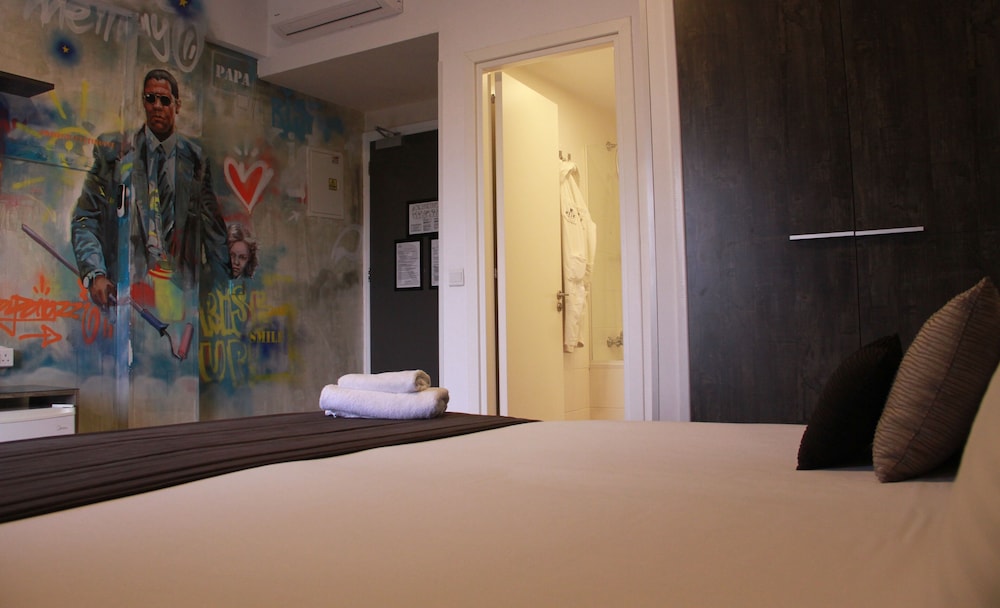 Rise Street Art Hotel 10/63