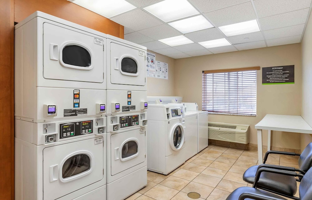 Extended Stay America Suites Houston - IAH Airport 34/62
