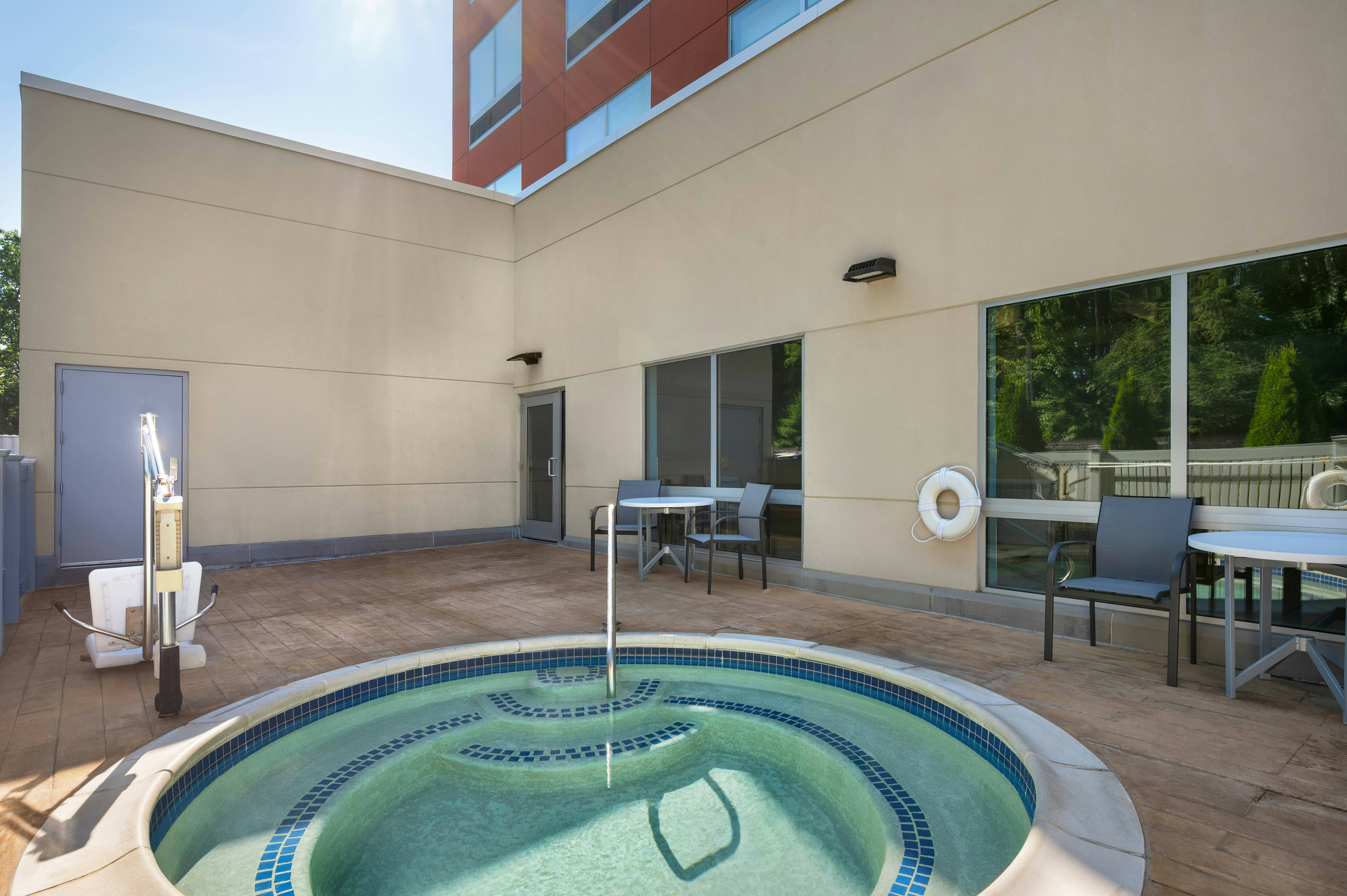 Holiday Inn Express & Suites Queensbury - Lake George Area 33/71