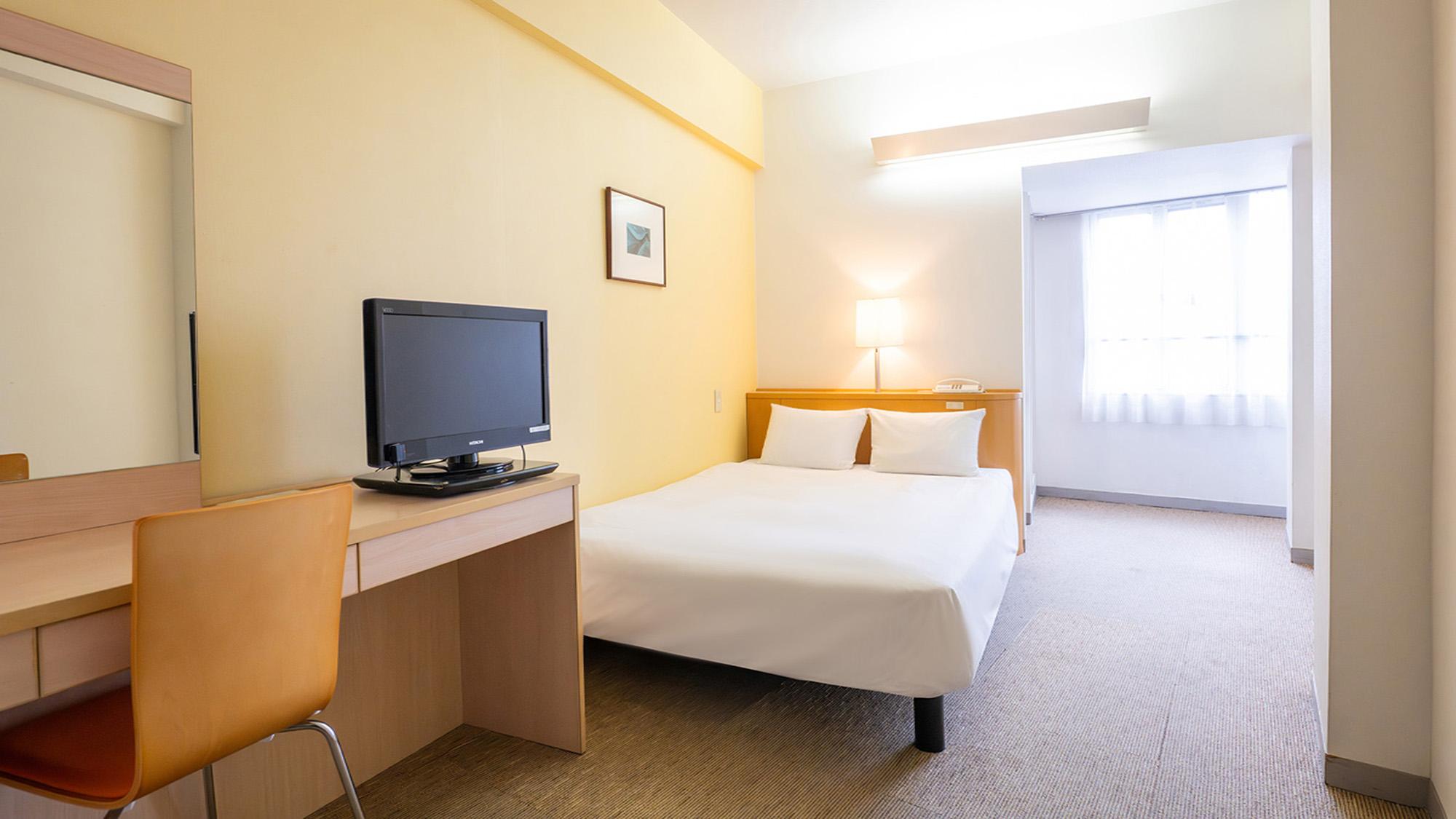 Semi Room, Semi Double Bed, Smoking