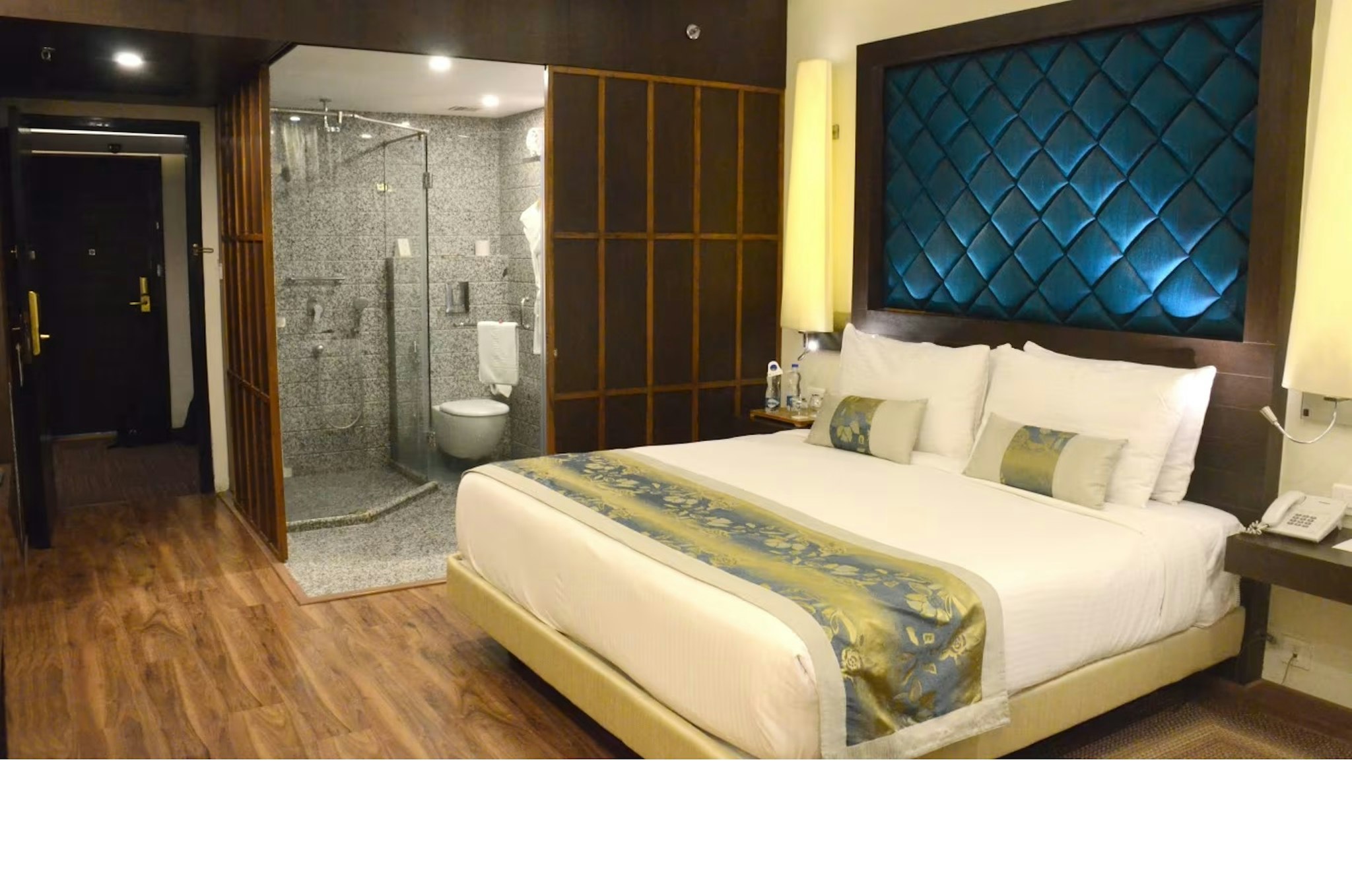 Clarks Avadh, Lucknow 13/49