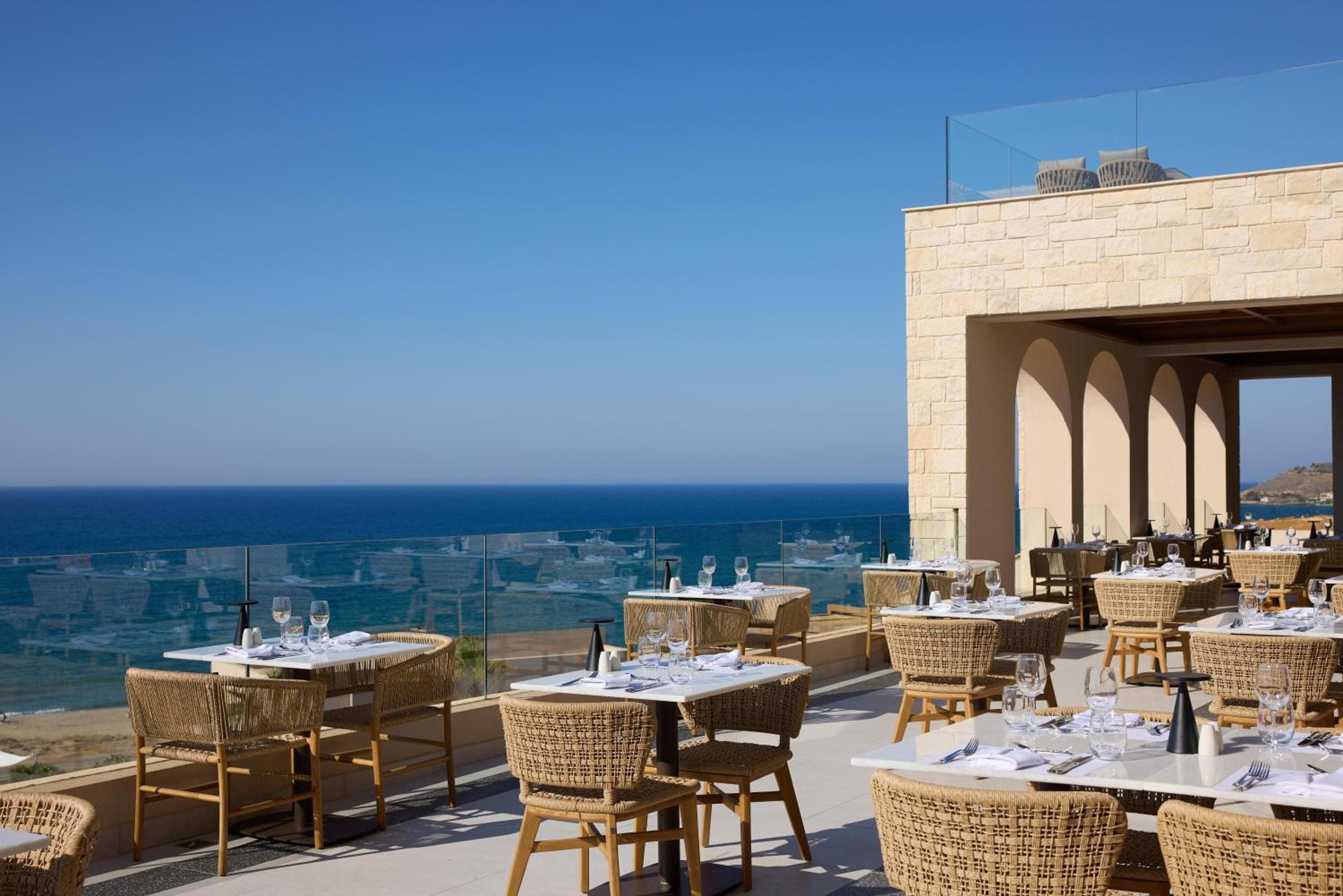Oros Luxury Beach Resort 51/65