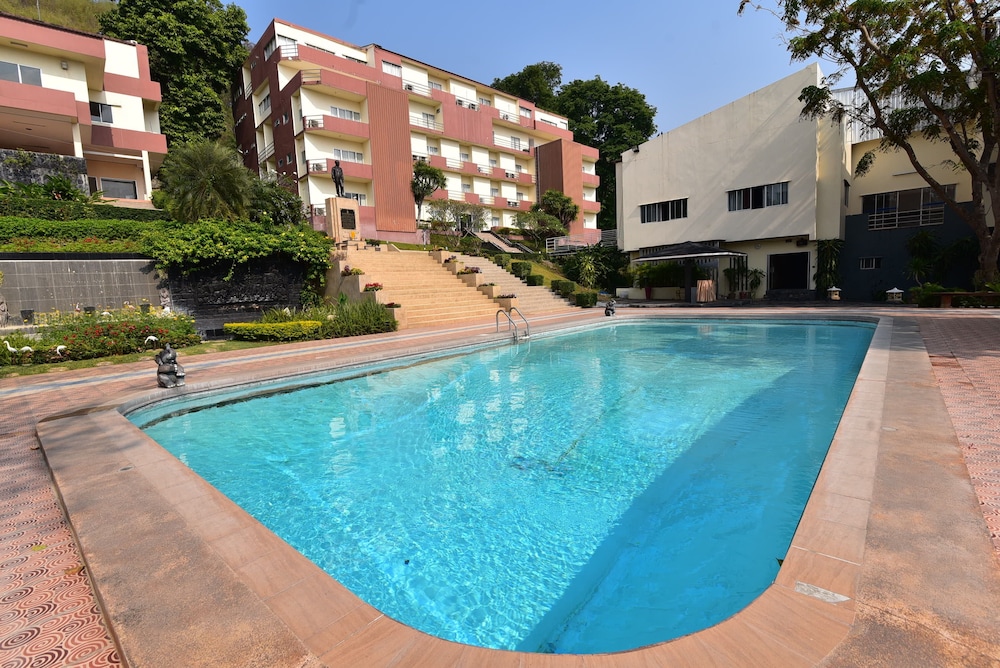 Rajpracha Sport Resort 17/20