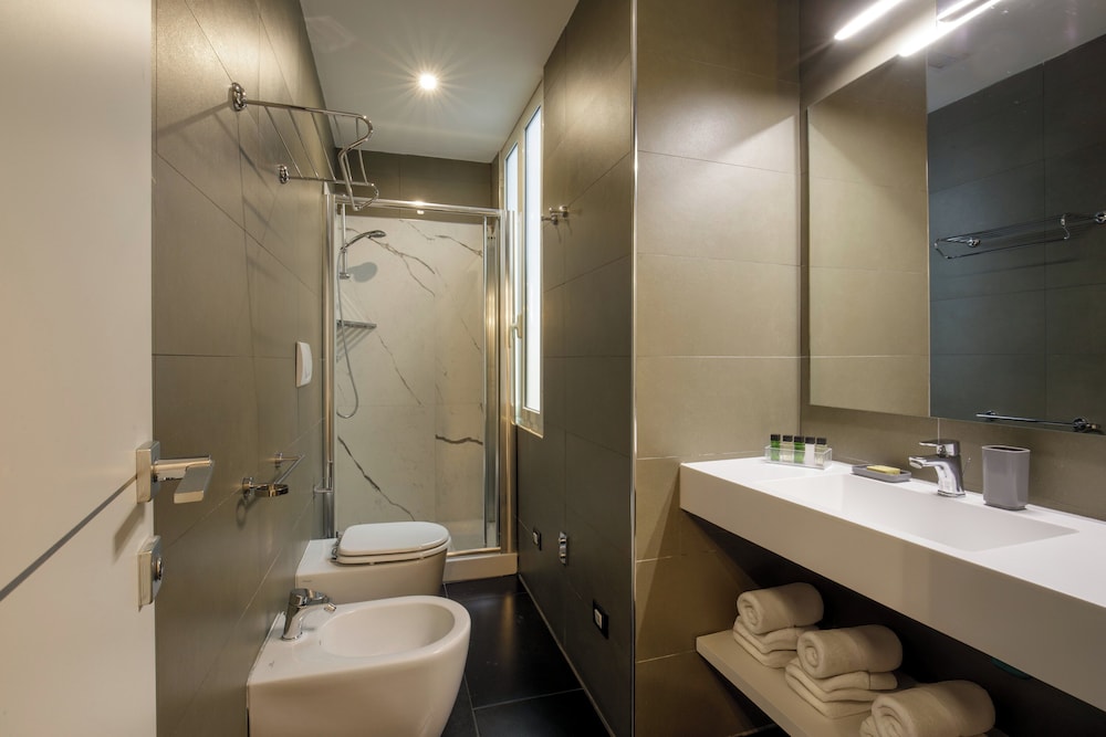 غرفة قياسية بسرير مزدوج، Stay Inn 5/6