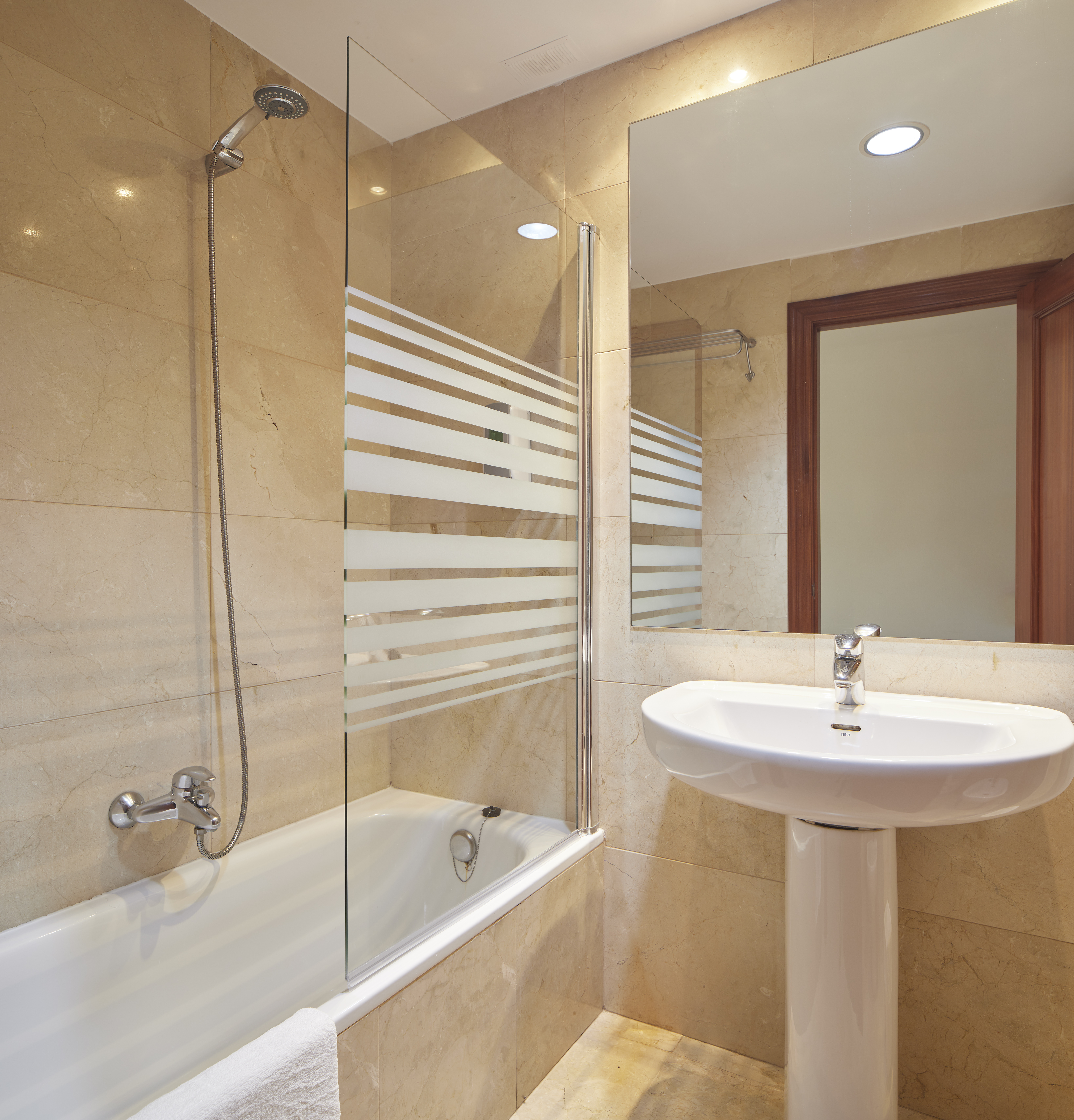 Iraipe Logrono Hotel 44/48