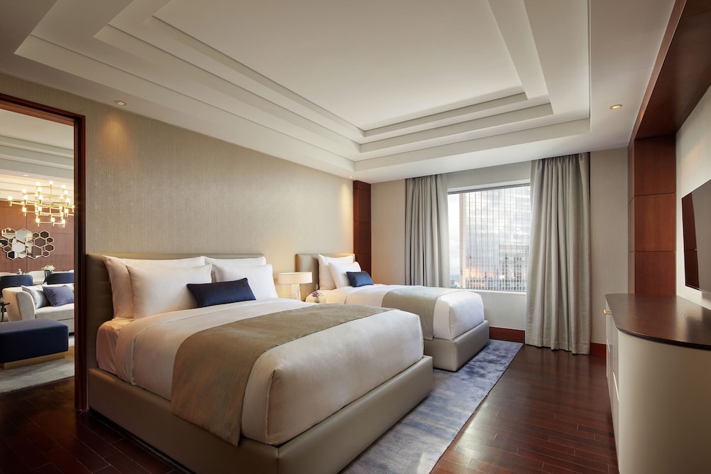 Lotte Hotel World 8/67