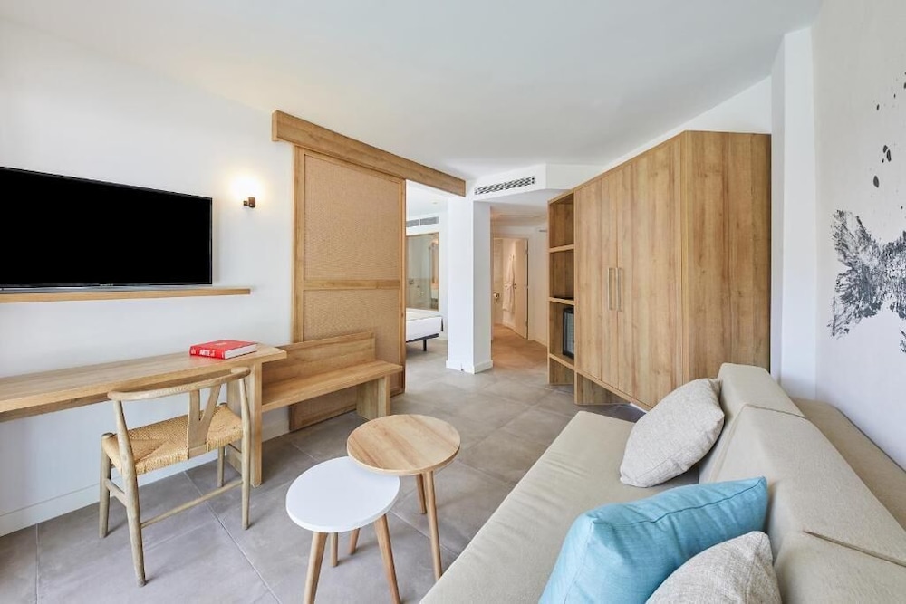Ferrer Sofia Aparthotel 38/65