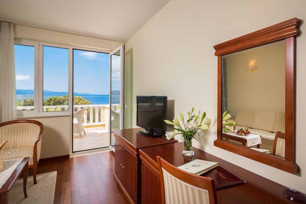 Hotel Villa Bacchus 27/50