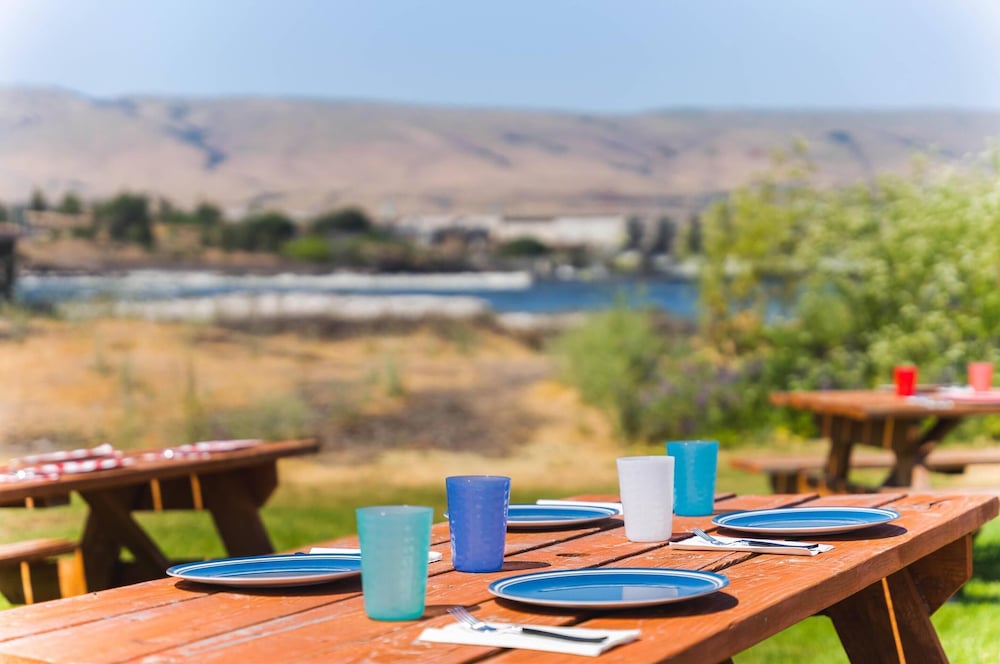 Columbia River Hotel, Ascend Hotel Collection 58/76