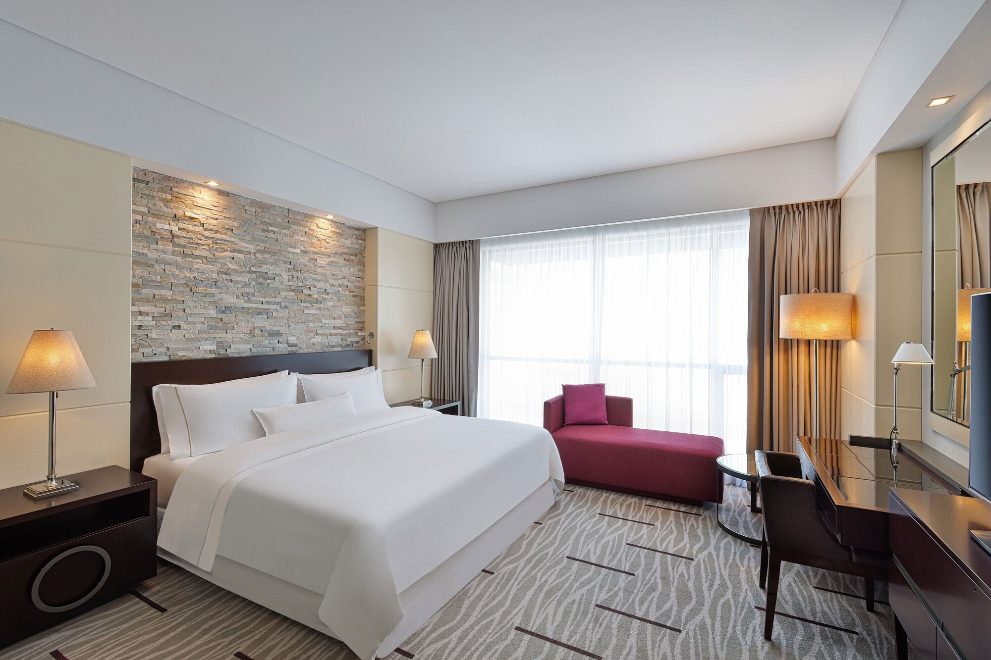 Executive, King Bed