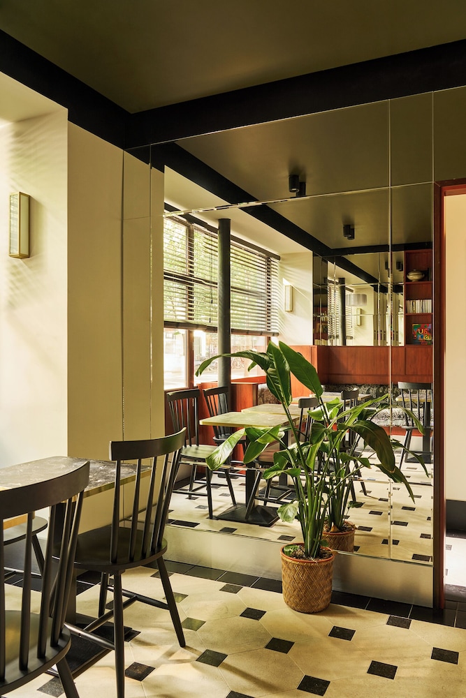 Hotel Marguerite 24/49