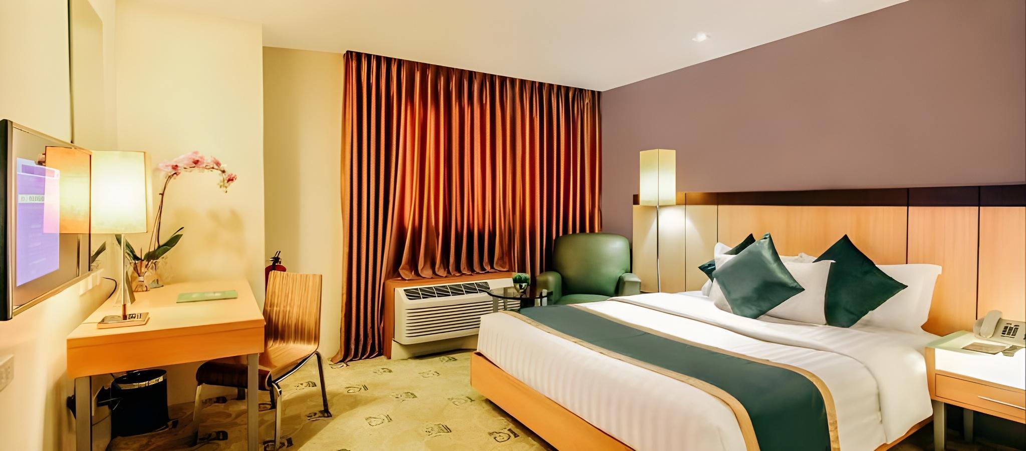 EXECUTIVE SUITE