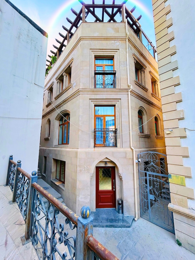 Parliament Hotel & Restaurant photo4