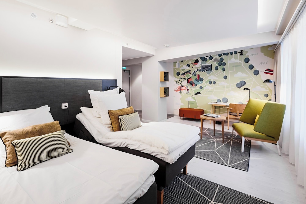 Standard, Twin Beds, Accessible