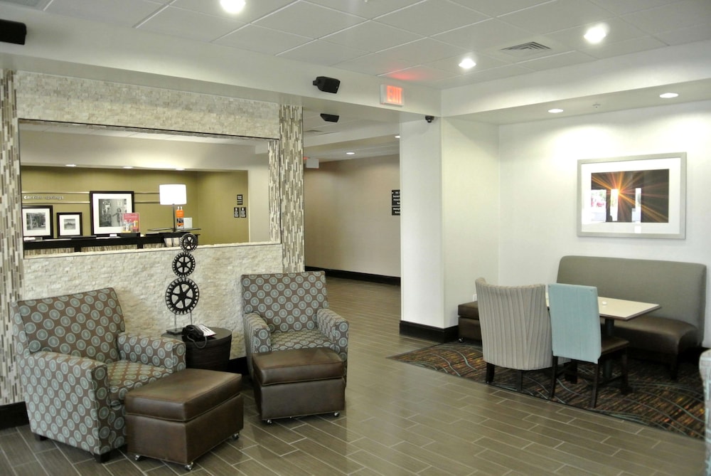 Hampton Inn Carrizo Springs 29/47