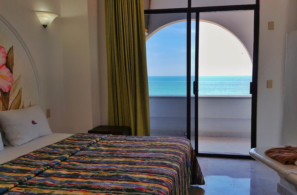 The Alondra Hotel 23/58