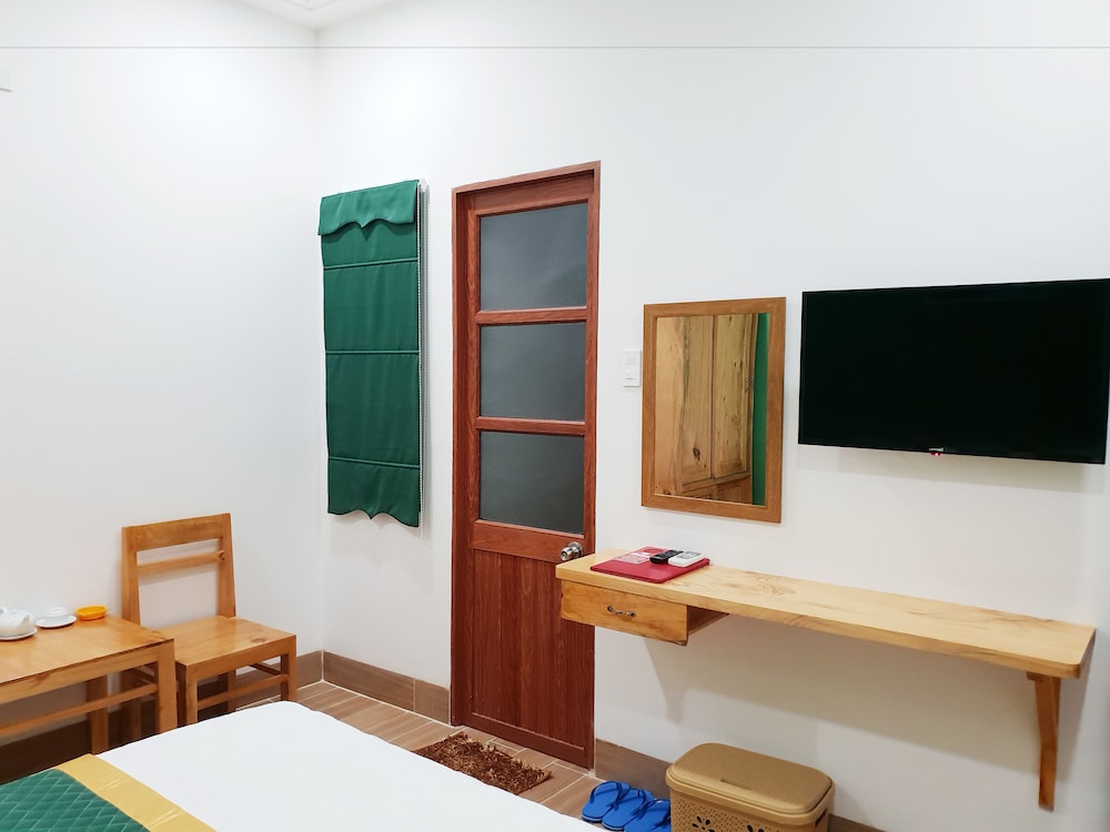 Quy Nhon Center Hotel 30/38