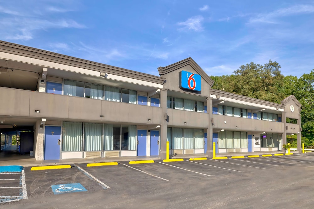 Motel6 Morgantown, WV 56/61