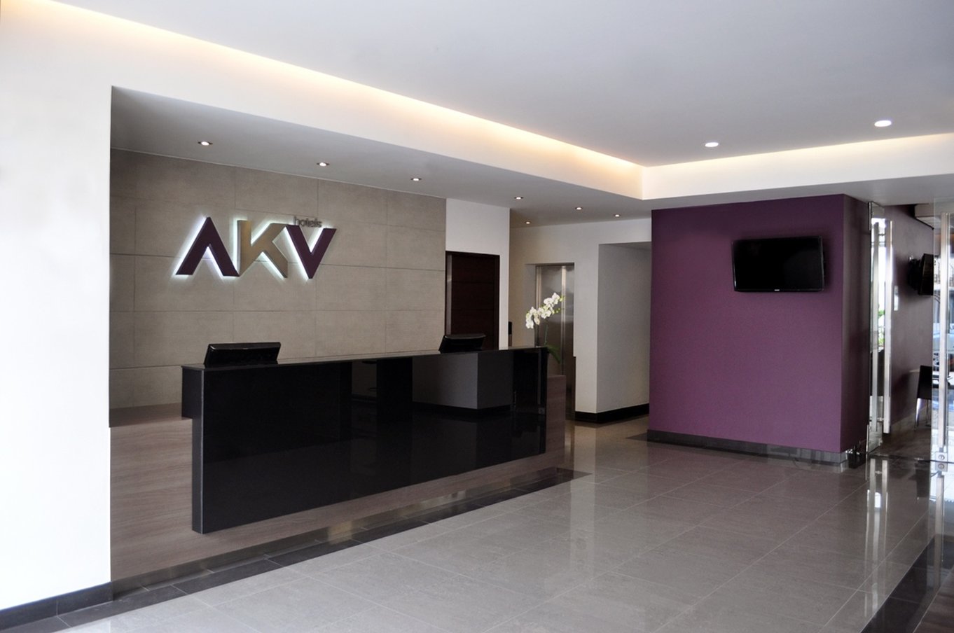 AKU HOTELS 7/69