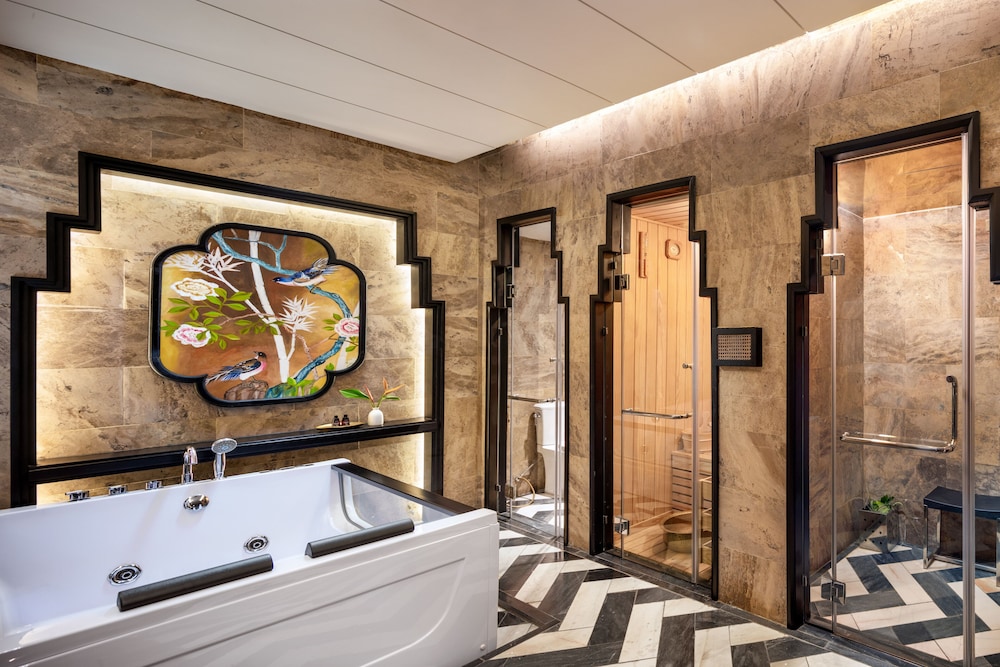 Ravatel Luxury Hotel Bac Giang 28/50