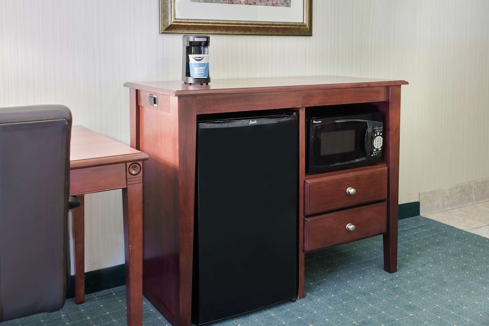 Hampton Inn And Suites Hartford/Farmington 31/76