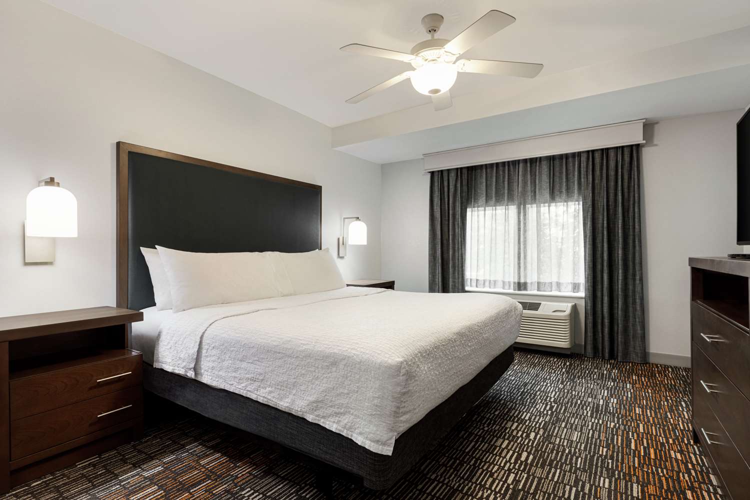 1 Bedroom, Suite, King Bed