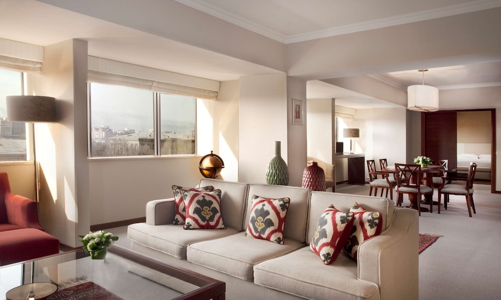 Hyatt Regency Bishkek 33/49