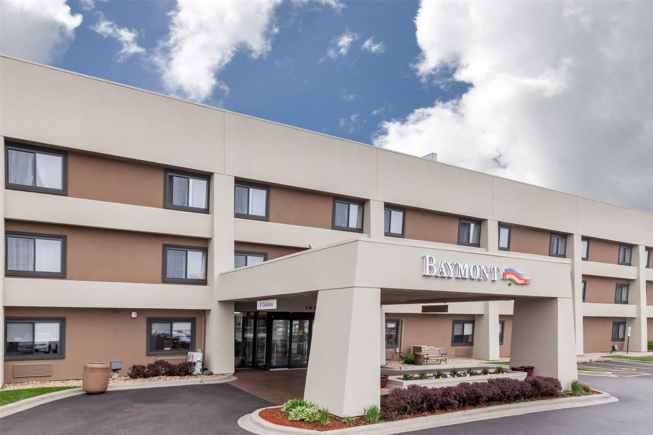 Baymont by Wyndham Glenview 3/32