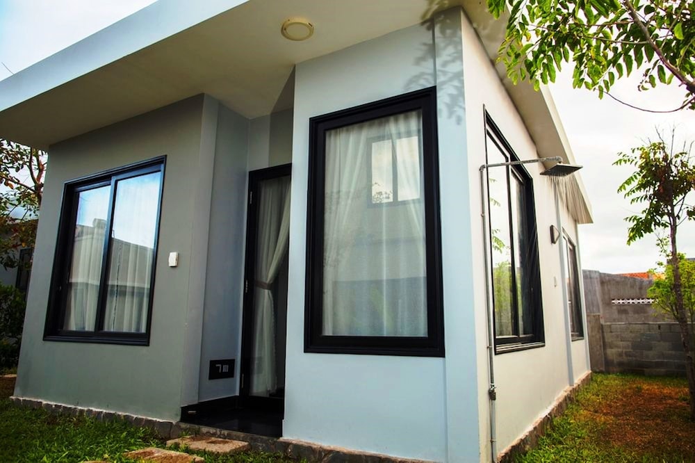 Van Nguyen Minihouse 2/67