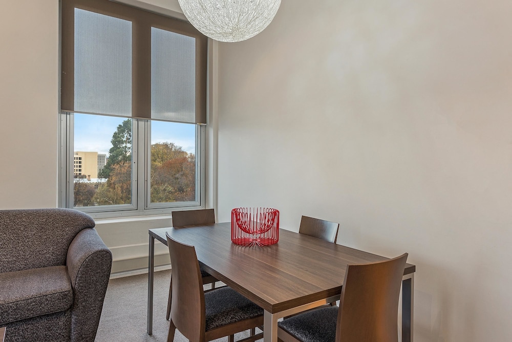 Mantra One Sandy Bay Road Hobart 42/64