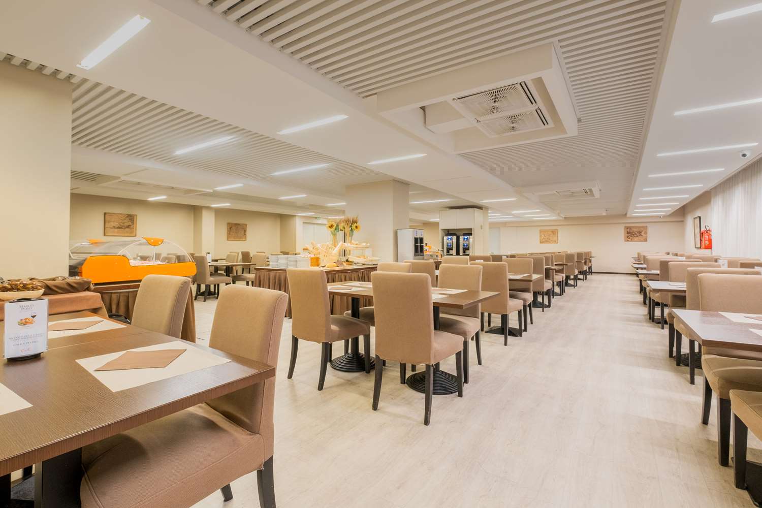 restaurant cafeteria