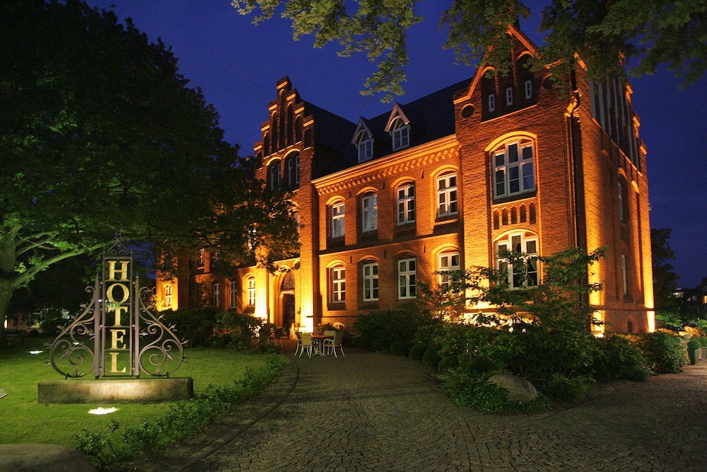 Geniesser Hotel Altes Gymnasium 4/50
