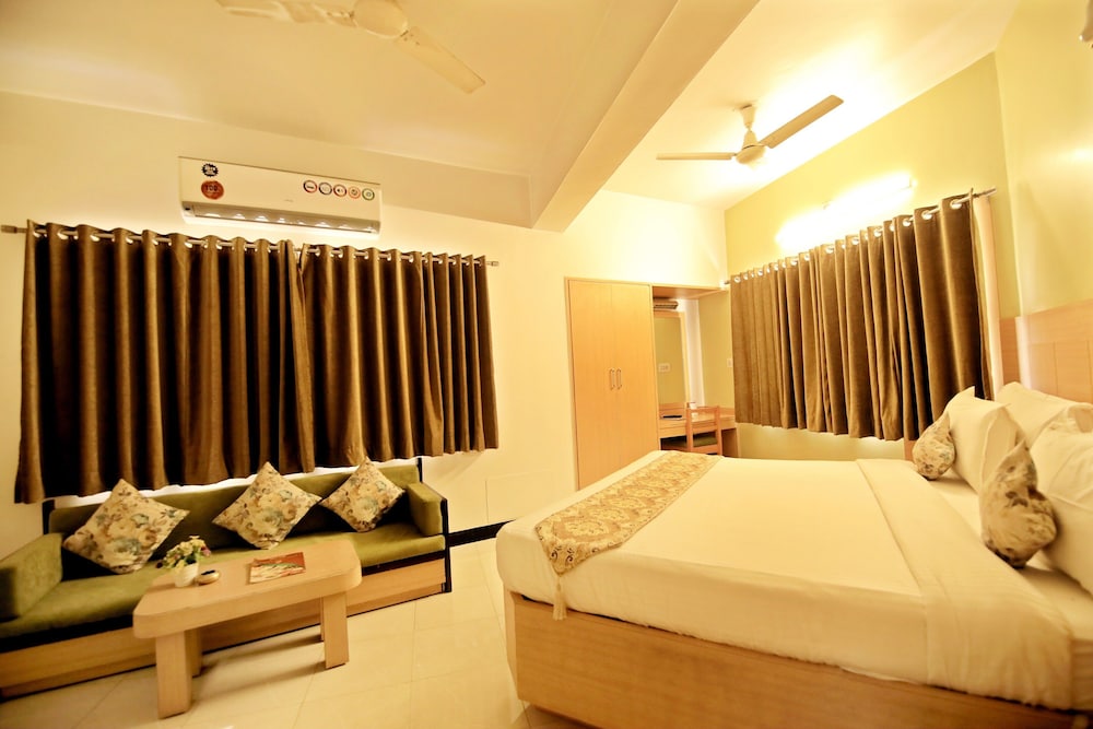Ashish Palace 30/47