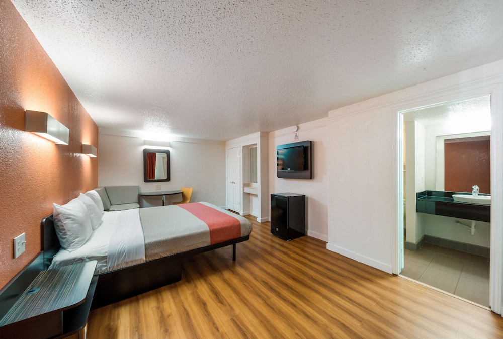 Motel6 Dallas, TX - Farmers Branch 27/47