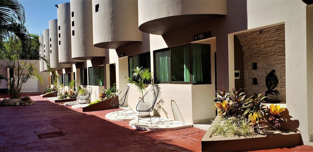 Casa Kaoba Hotel & Suites in PLAYA DEL CARMEN