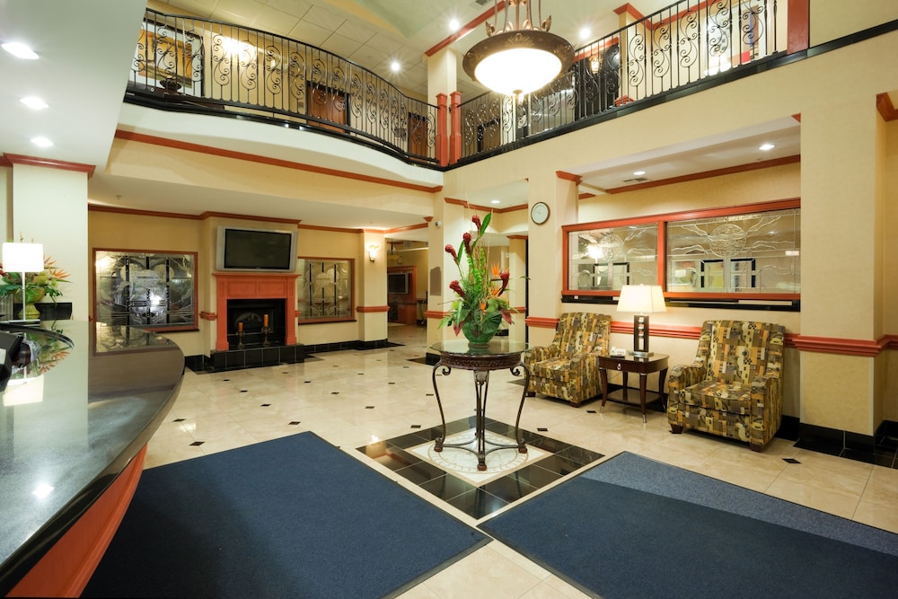 Holiday Inn Express Hotel Suites Fairfield North 20/63